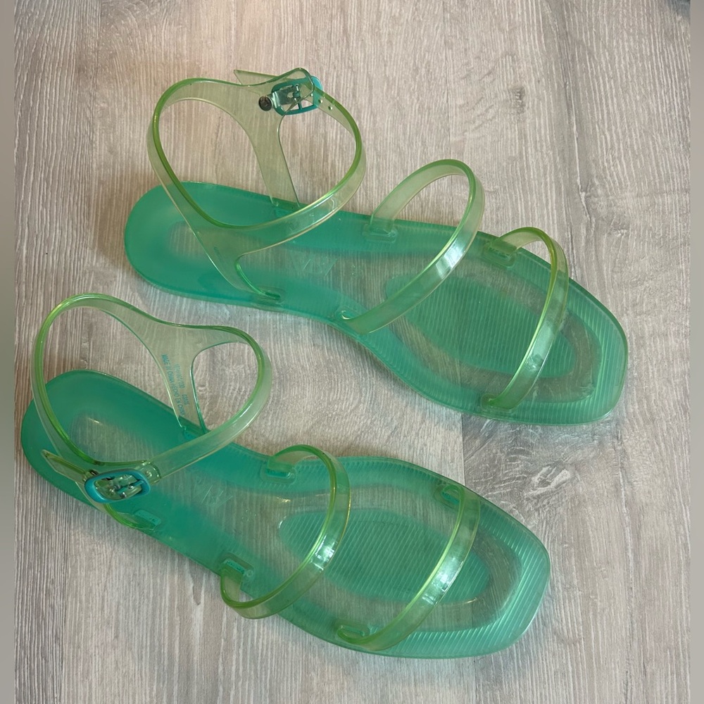 Zara Size 8.5 Women’s Mint Green Transparent Jelly Sandals